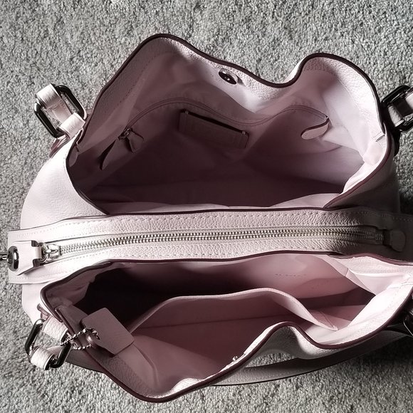 Blush Coach purse - Picture 4 of 4